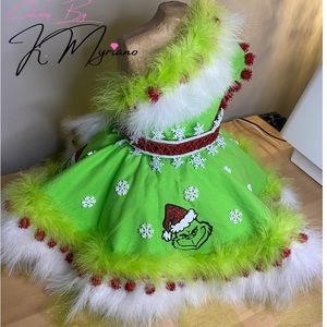 Christmas OOC Pageant Outfit